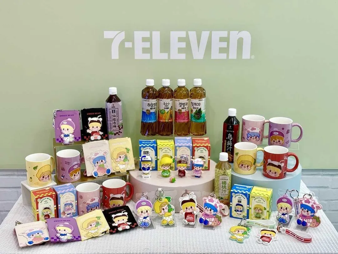 超商夏日促銷活動齊登場,飲料、思樂冰優惠搶攻消費者目光。(圖/7-ELEVEN提供)