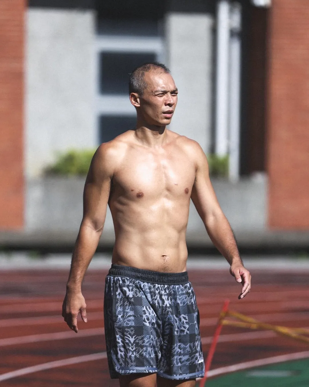 蔡文誠身材維持依舊精實。（圖／翻攝自富邦勇士臉書）