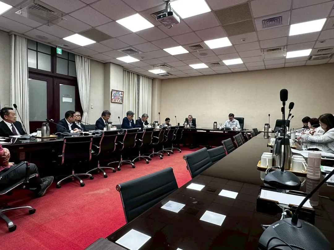 行政院今日召集各部會首長開會。（圖／政院提供）