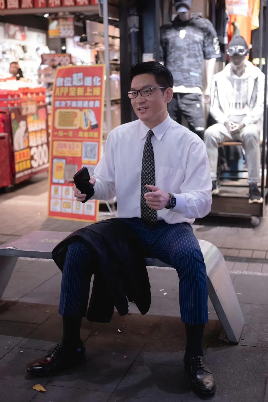 童仲彥上月底透露自己已考取地政士資格。(圖/翻攝自臉書/台灣阿童─童仲彥)