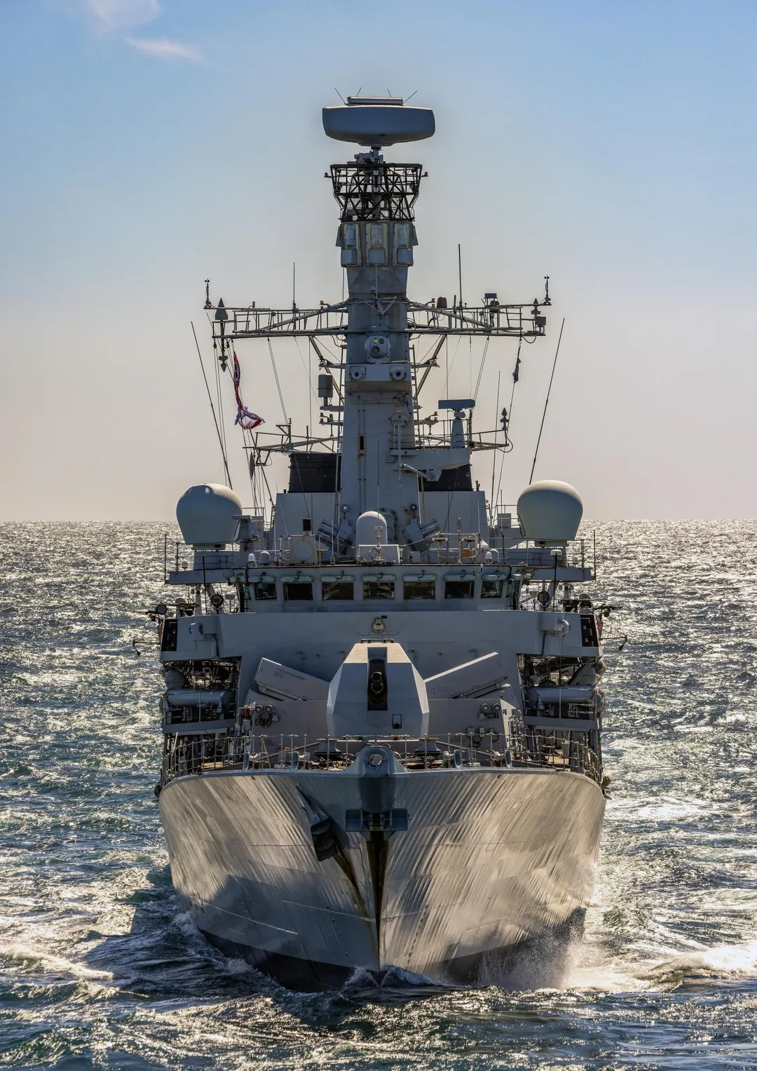 英國的里奇蒙號巡防艦。(圖/英國國防部)