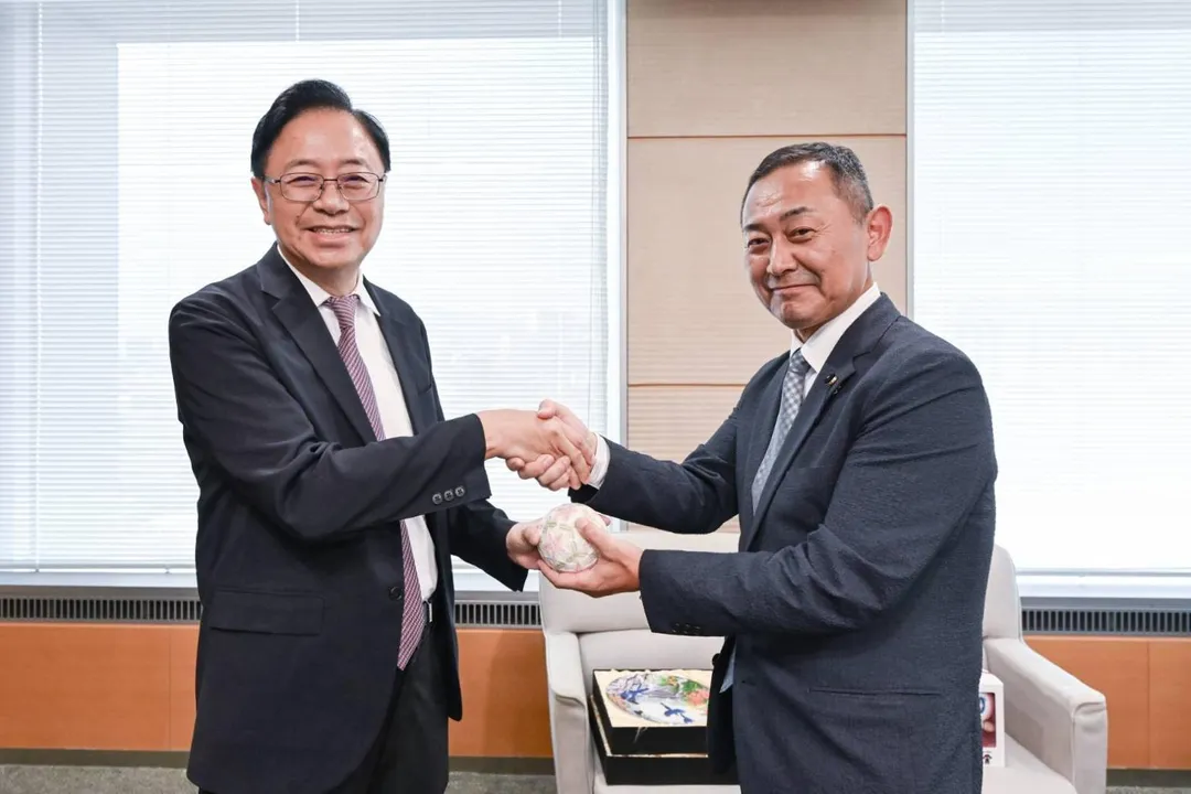 香川縣議會議長谷久浩一歡迎張善政率團來訪，期待雙方未來共創合作契機。（圖／桃園市府提供）