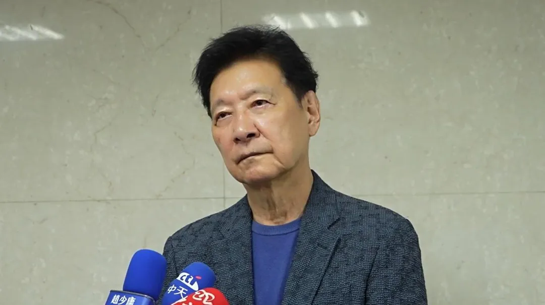 前中廣董事長趙少康對於經濟部長郭智輝與產業代表閉門會議一事表達看法。(圖/中天新聞)
