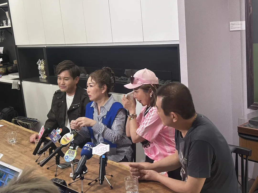 歌手張秀卿分享演唱會契機是因為老公「逼迫」,吐背後原因讓她當場落淚。(圖/記者楊惟靜攝)