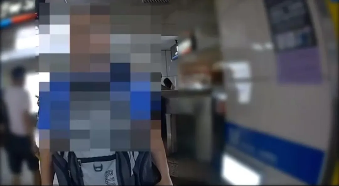 男子遭逮手機裡發現不雅影像。（圖／翻攝畫面）