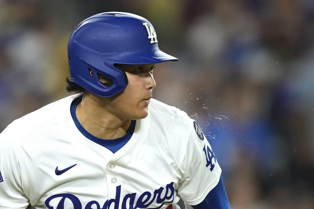 大谷翔平棒打賽揚強投薛澤。(圖/美聯社)