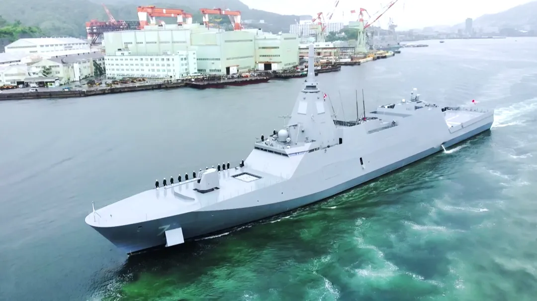 電腦模擬的改良最上級通用巡防艦,可見到艦艏的5吋艦砲、垂直發射系統。(圖/澳大利亞國防部)