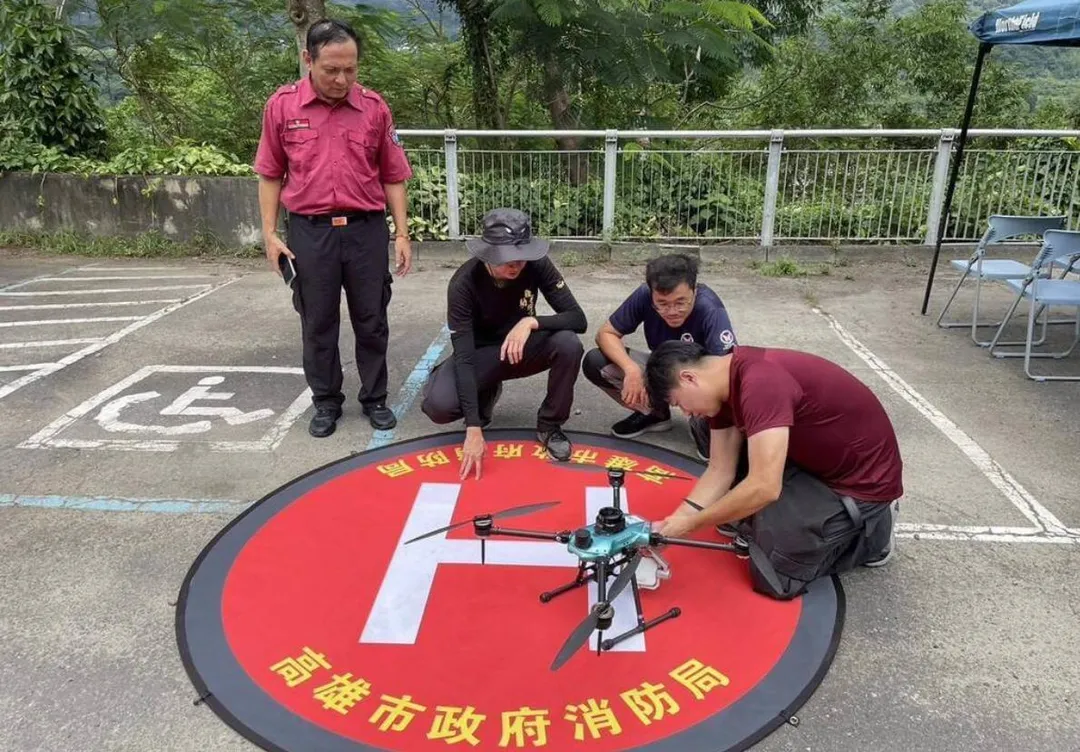 南橫一家5口車輛墜谷高雄市消防局今決定停止搜救。（圖／翻攝畫面）