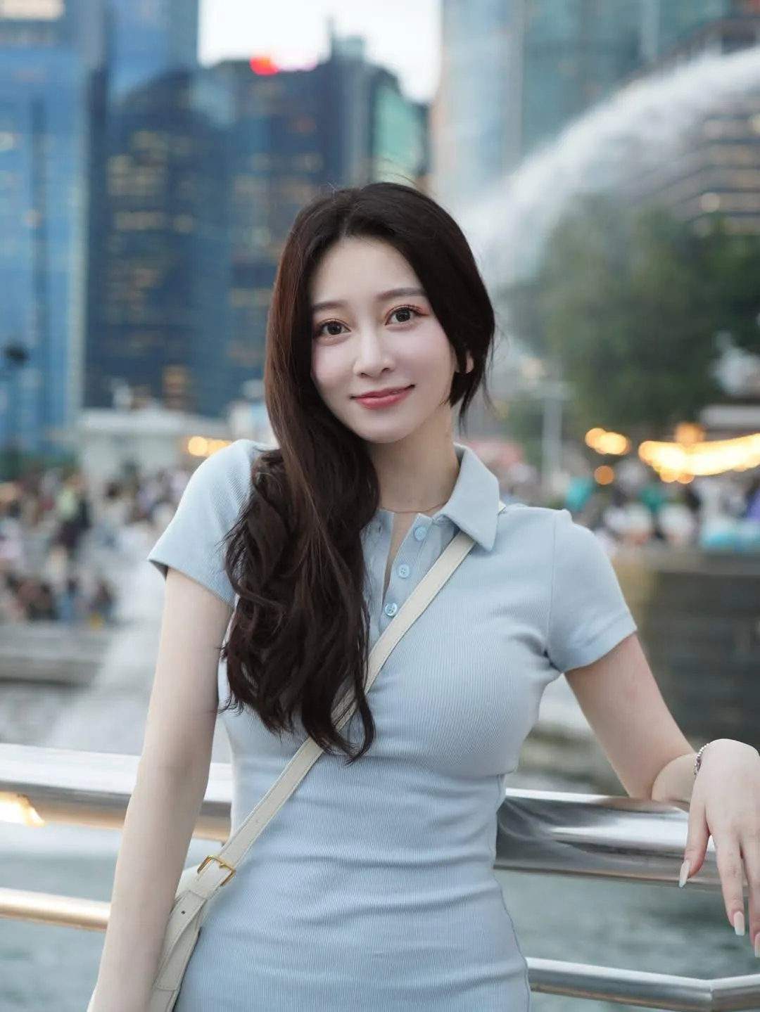 台日混血女星篠崎泫因與實況主Toyz交往而再次引起關注。（圖／翻攝自篠崎泫IG）