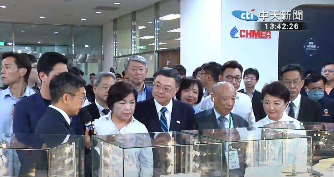 盧秀燕14日和卓榮泰槓上，蔣萬安聲援盧秀燕出言諷刺行政院，卻引來行政院批評。（圖／中天新聞）
