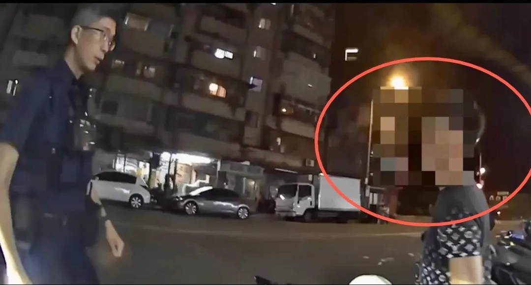 男子遭警方帶回法辦。（圖／翻攝畫面）