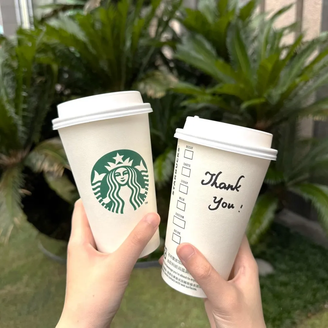 星巴克推出指定品項好友分享日。（圖／翻攝自星巴克咖啡同好會(Starbucks Coffee)臉書粉專）