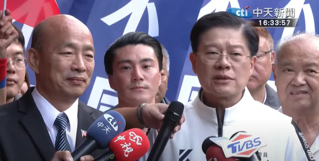 韓國瑜和羅明才。（圖／中天新聞）
