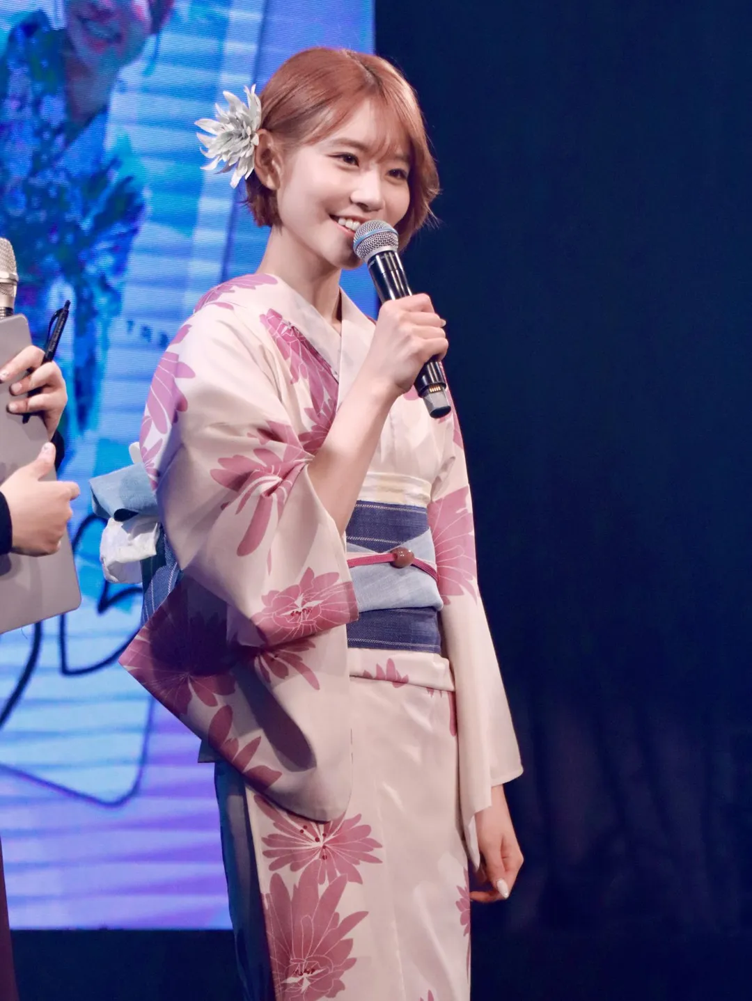 萌名透露演唱會前有吃台灣粉絲送的枇杷膏護嗓。（圖／TREND GIRLS TAIWAN提供）