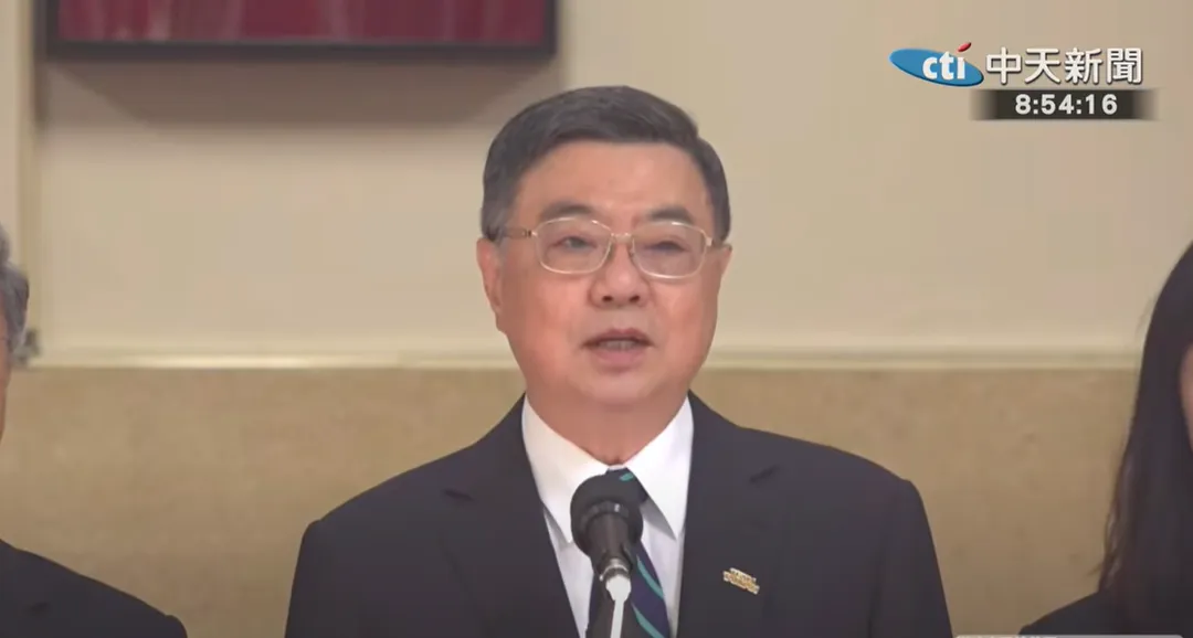 卓榮泰嗆蔣萬安，「至於首都市長最近的言行經常脫離市政，我請他不要著急」。（圖/中天新聞）