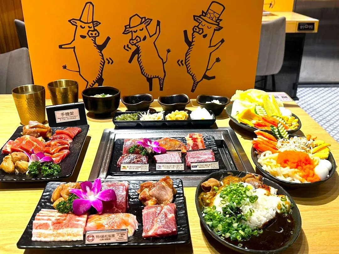 「燒肉Cha Cha」用餐,每人均消600元以上,每桌可獲贈特上牛胸腹肉或精選豚五花。(圖/馬辣集團提供)