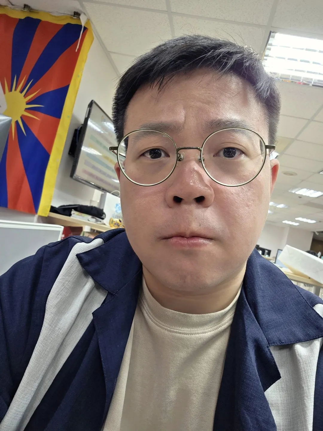 謝知橋經常分享對時事議題的觀點，引發關注。（圖／翻攝自謝知橋臉書）