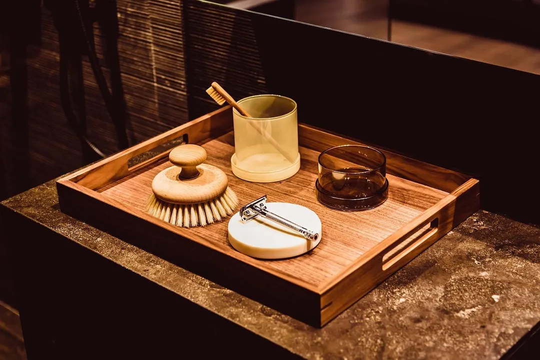 牙刷杯由於潮濕易滋生細菌，專家認為甚至比馬桶還髒。（示意圖／Pixabay）