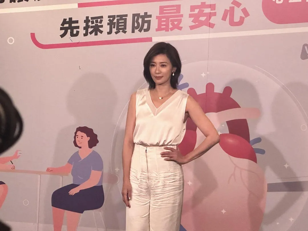 賈靜雯21日出席「心血管病患疫苗接種指引」記者會。（圖／記者 伍映澄 攝）