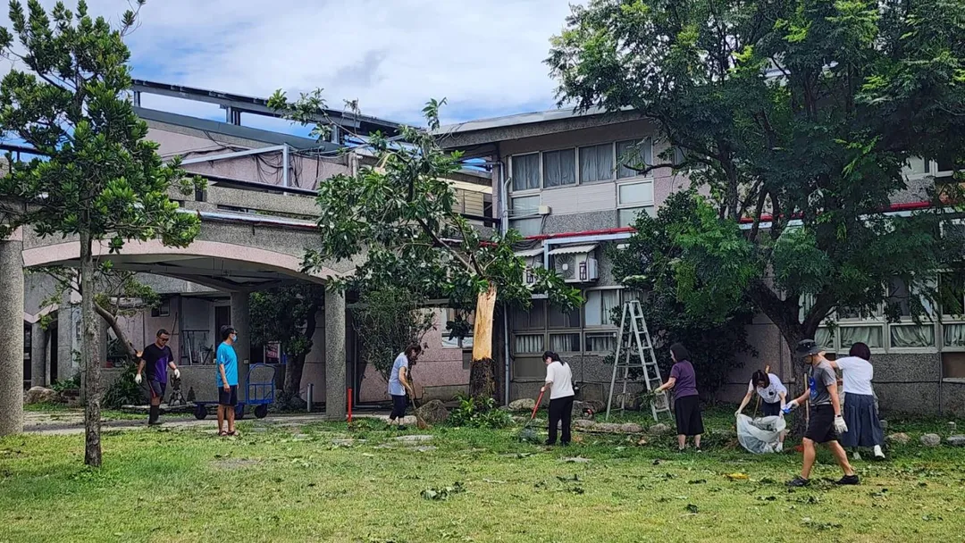 台東多處校園日前遭楊柳颱風吹得七零八落。（圖／翻攝自Facebook@台東縣政府教育處）