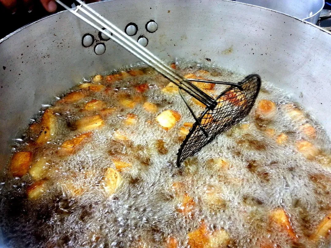 油炸食物中也含有丙烯醛，建議不要食用過量。（圖／資料照）