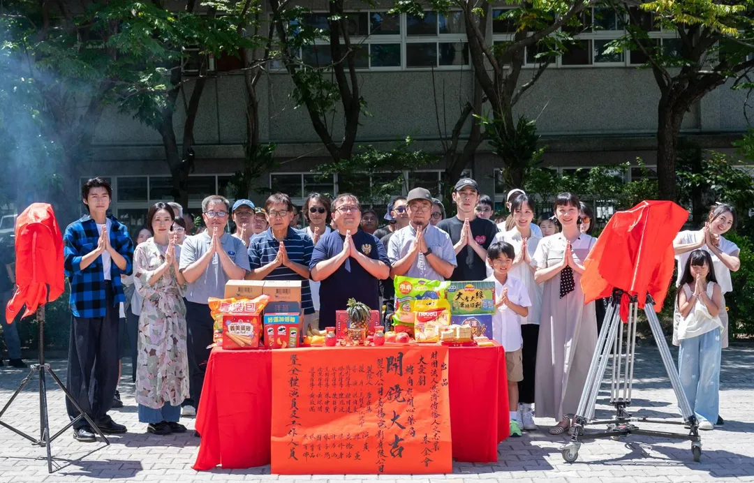 大愛全新戲劇《轉角那間心藥局》21日舉行開鏡儀式。(圖/大愛電視 提供)