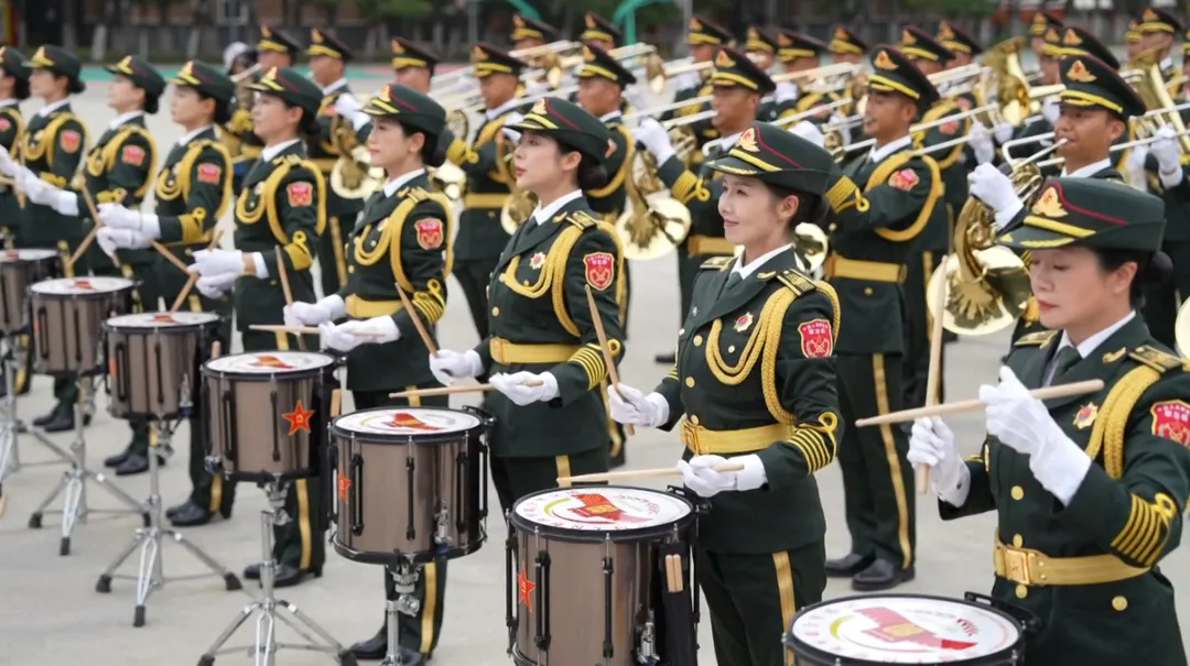 「女子軍鼓隊」將在閱兵式上亮相。(圖/CCTV+)