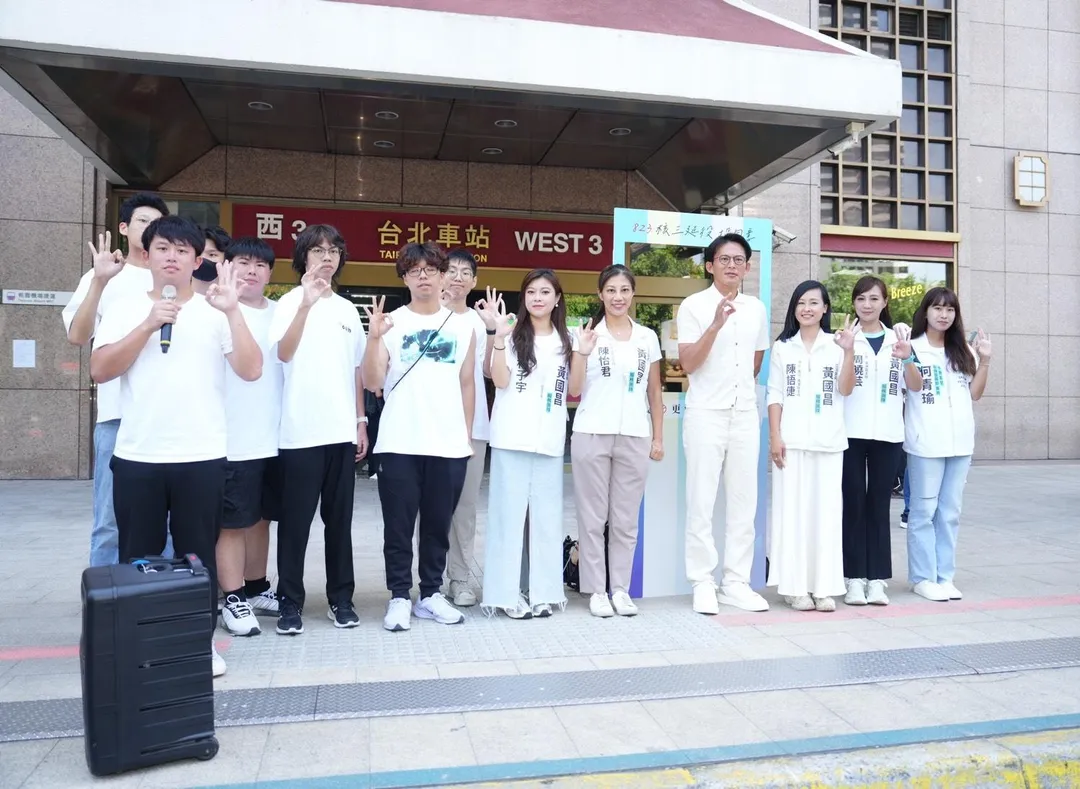 黃國昌23日呼籲為核三重啟公投投下同意票。(圖/翻攝「黃國昌」臉書)