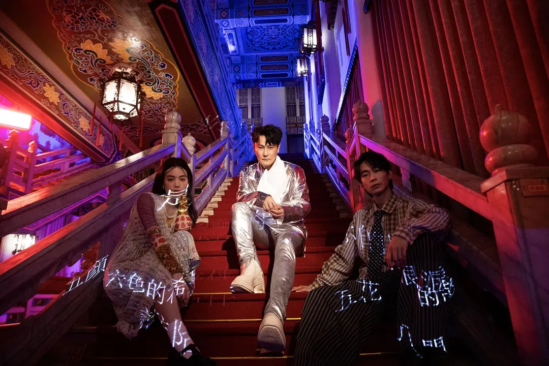 張信哲MV女主角找來「非常新人」陸夏,男主角則是兩屆金鐘視帝黃河。(圖/潮水音樂 提供)