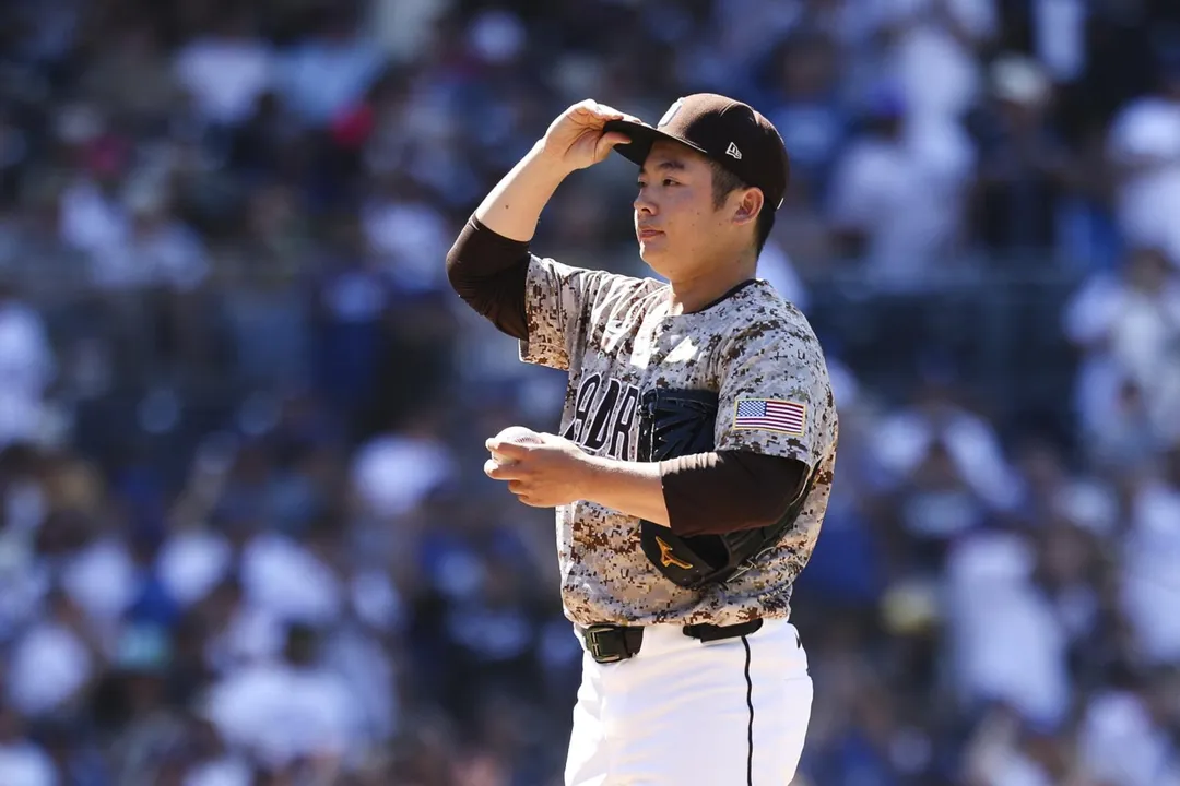 松井裕樹後援1局被敲2安打。（圖／美聯社）