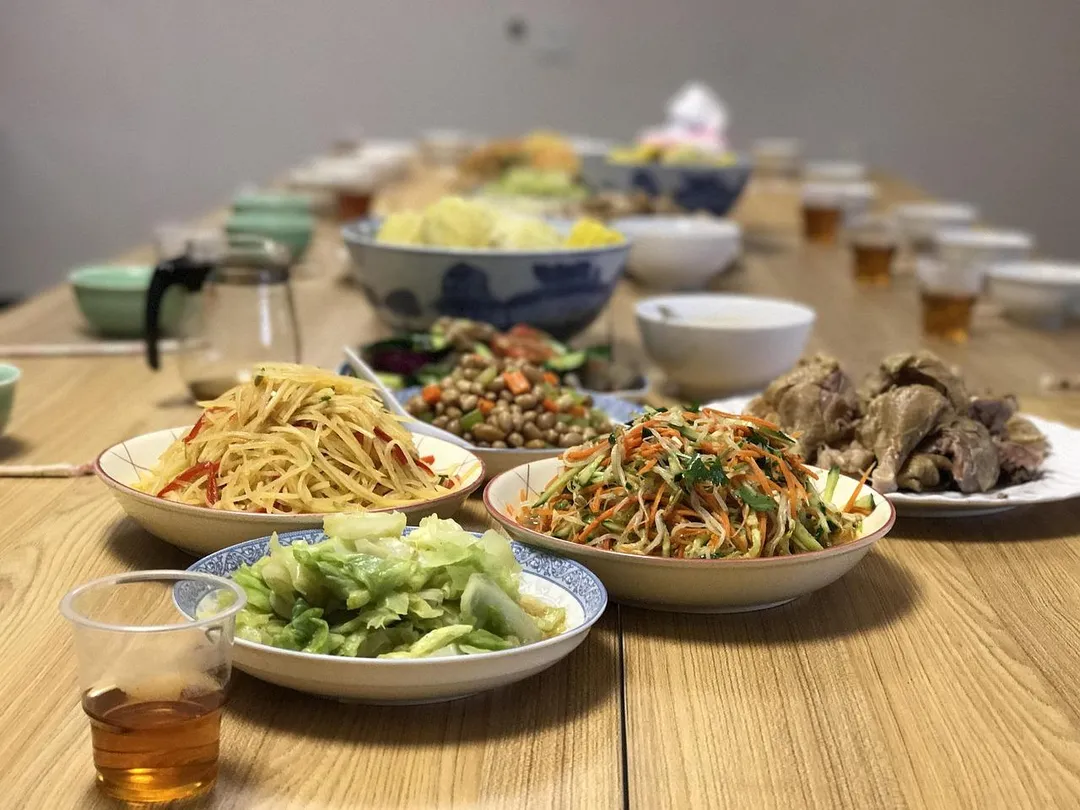 吃飯選擇食物的順序，也會影響脂肪堆積的程度。（示意圖／Pixabay）