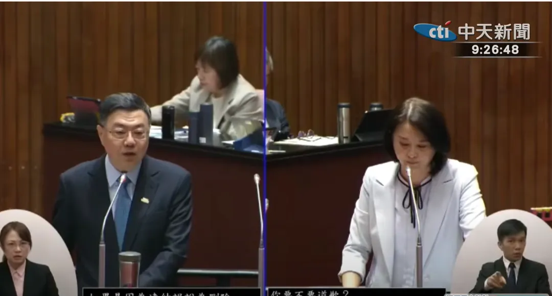 王鴻薇質詢卓榮泰。（圖/中天新聞）