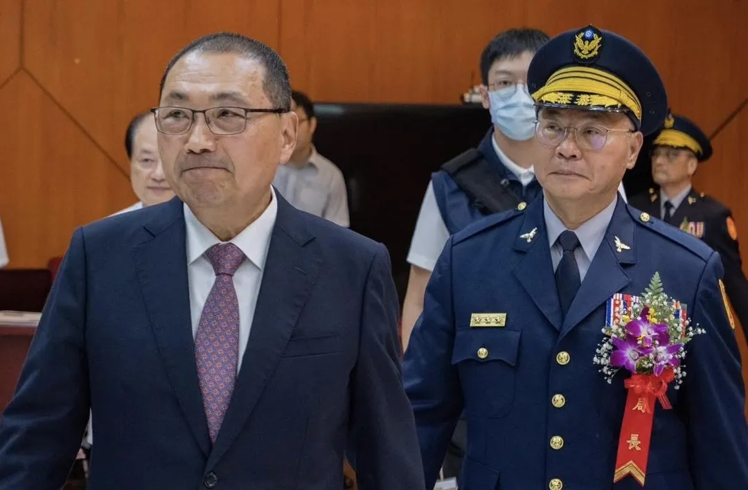 新北市警局局長方仰寧承諾成立捷警隊不會壓縮各分局警力。(圖/翻攝畫面)