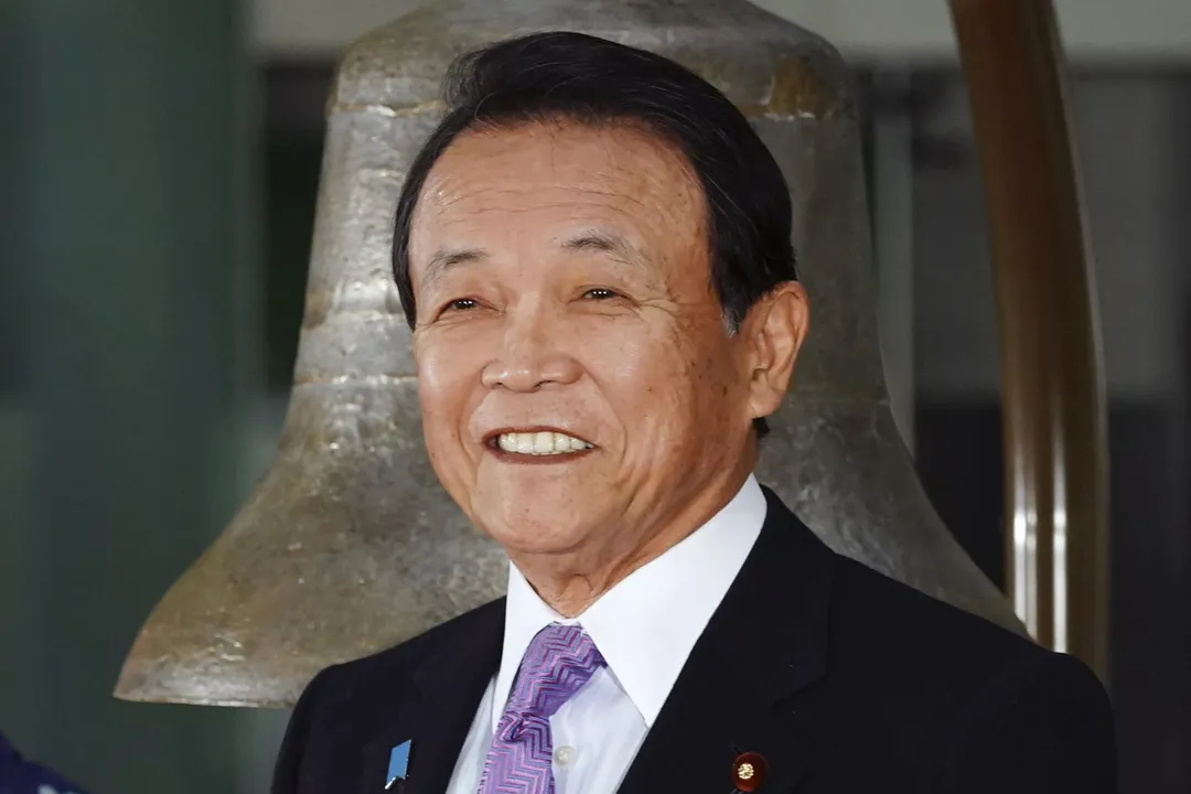 自民黨最高顧問麻生太郎3日在黨內唯一派閥「麻生派」的研修會上將要求提前實施總裁選舉。（圖／美聯社）