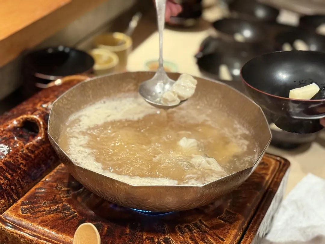 魚湯有「健脾益氣」的功效,富含優質蛋白質,能為大腦提供必需營養。(示意圖/Pexels)