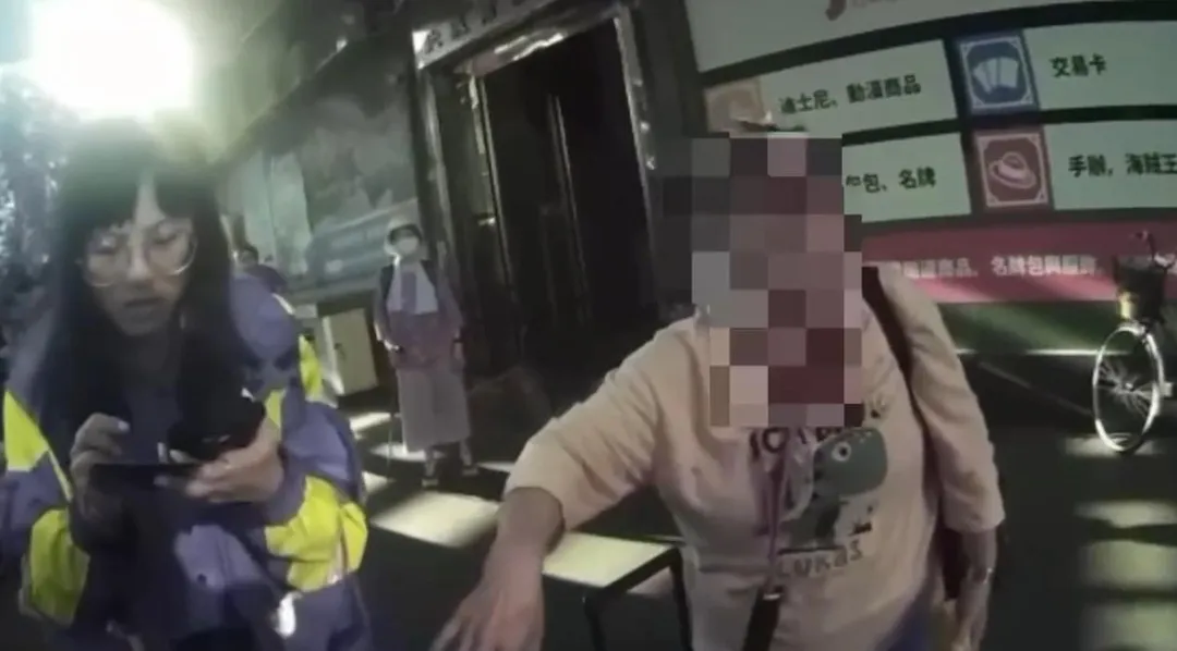 永和2名婦人因搭電梯糾紛引發肢體衝突。（圖／翻攝畫面）