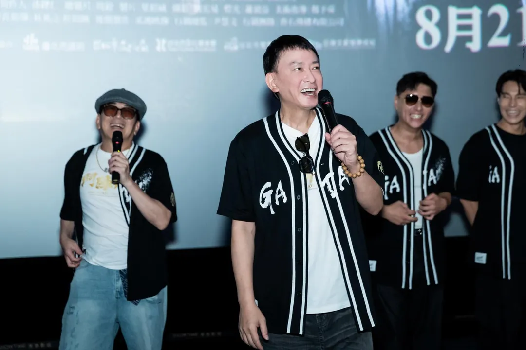 王識賢感謝滿滿觀眾帶給他感動跟熱情。（圖／曼尼娛樂 提供）