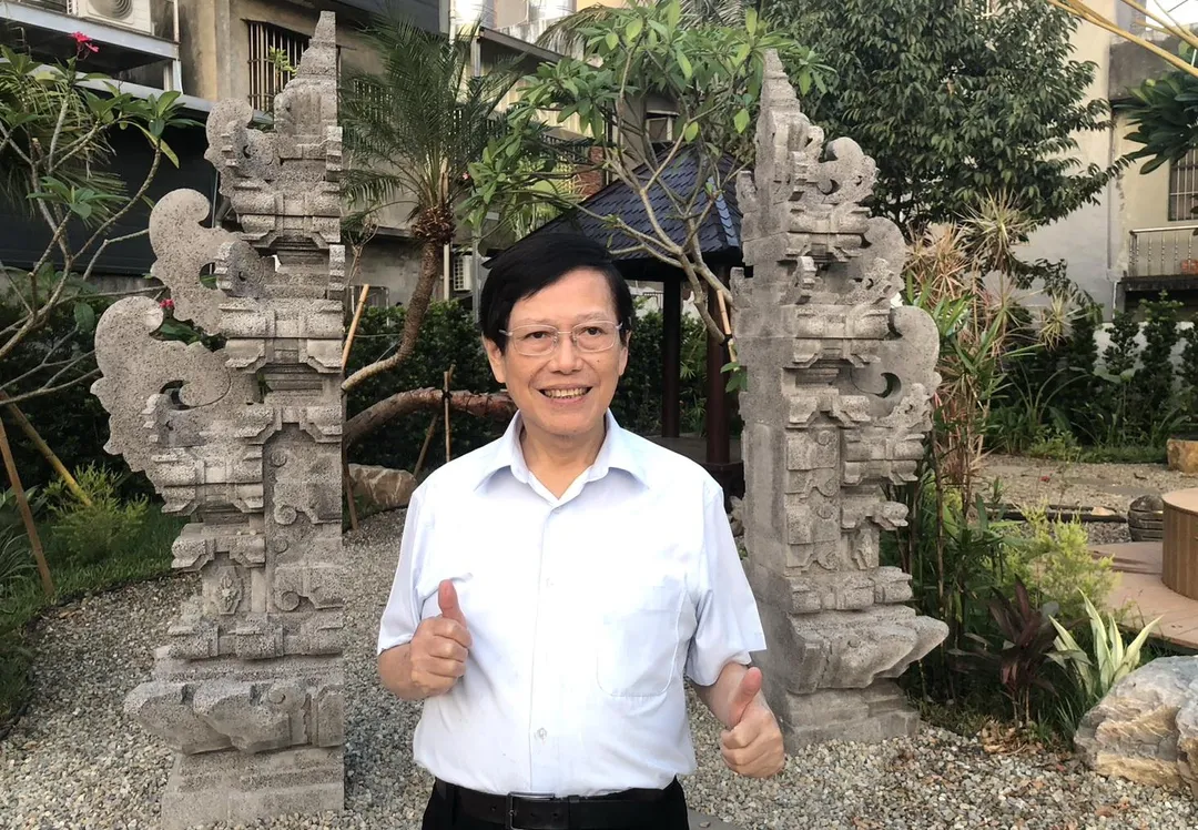 中壢區美滿服務中心主任徐乃義表示「現在年輕人早已突破禁忌，認為婚姻與幸福應由自己定義。」（圖／中壢區美滿服務中心臉書）