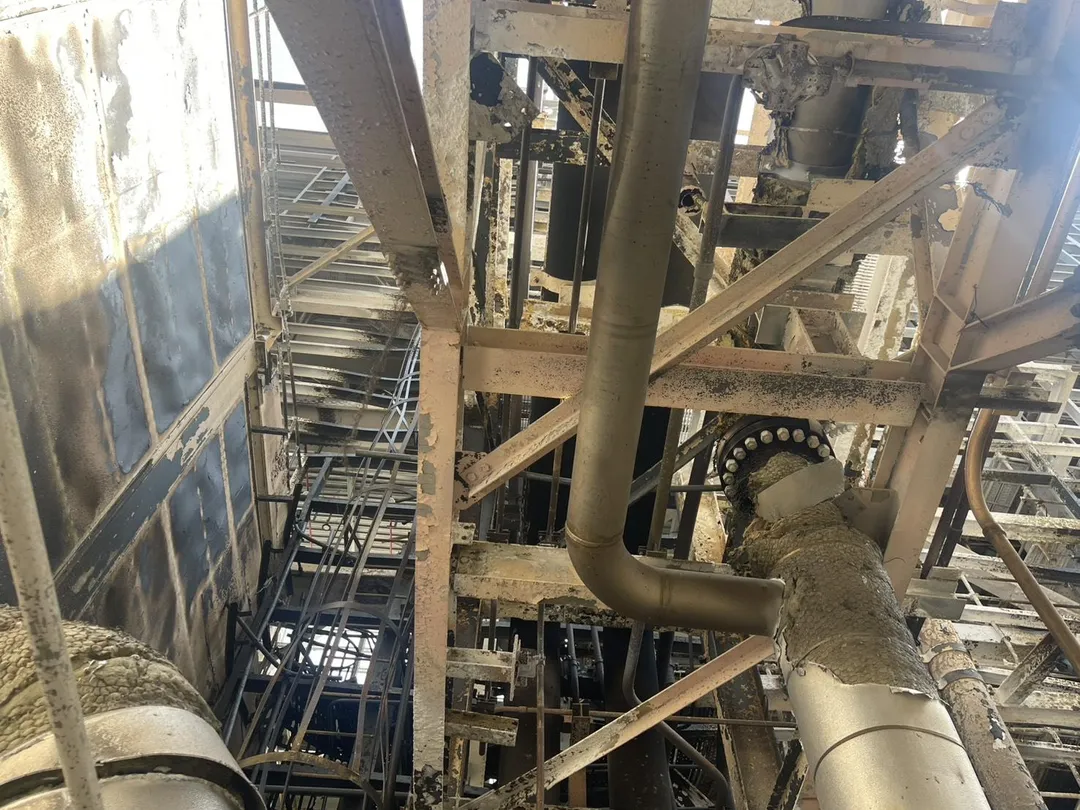 高雄興達發電廠天然氣外洩爆炸事件，台電董事長親上火線，揭事故原因。（圖／翻攝畫面）