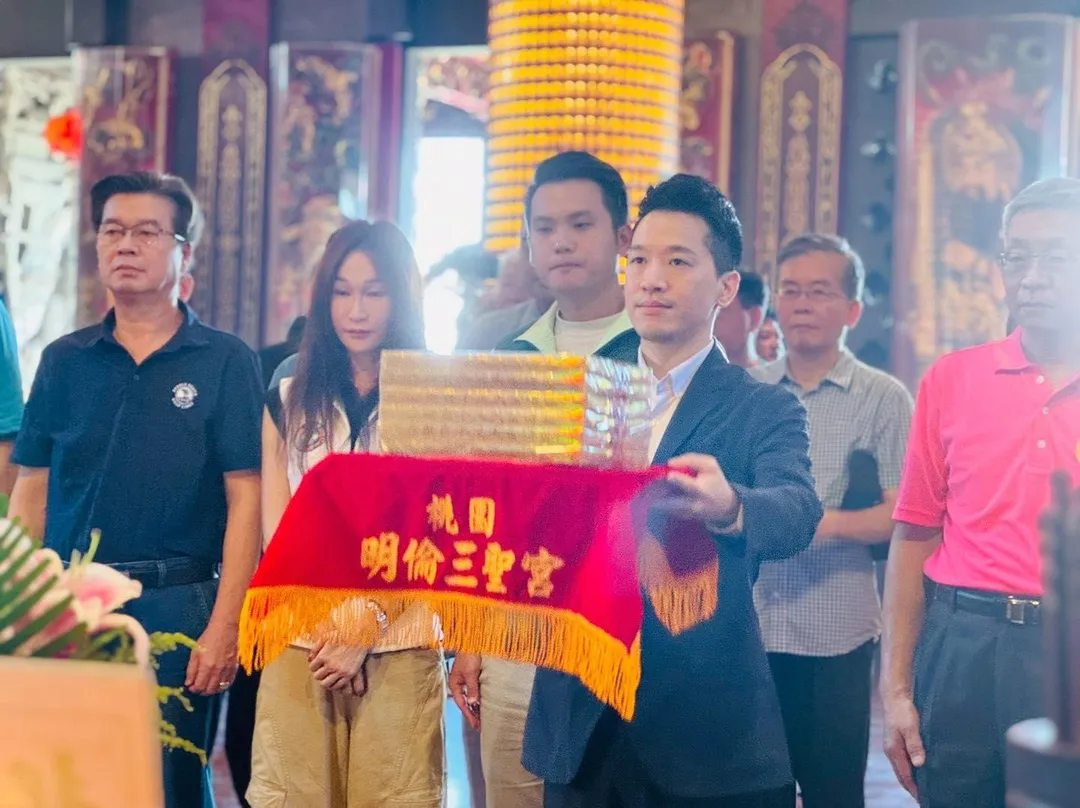 何志偉從年初開始勤跑桃園基層。（圖／何志偉臉書）