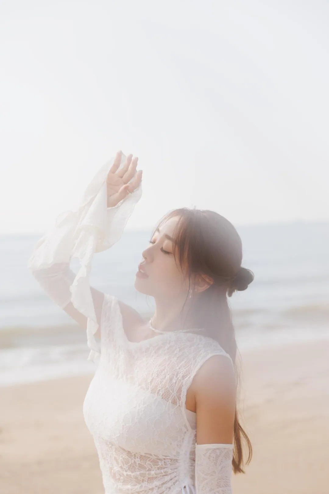 艾薇在拍攝MV時難忍情緒哭了整整六次。(圖/原音娛樂 提供)