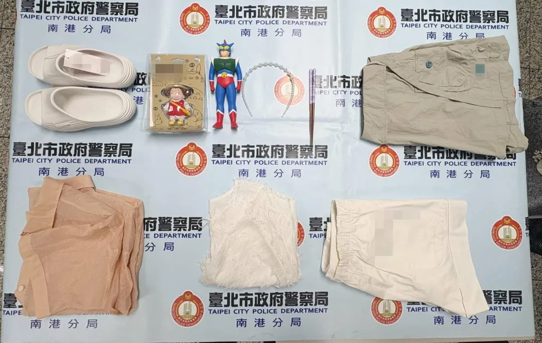 警方查扣多項贓物。（圖／翻攝畫面）
