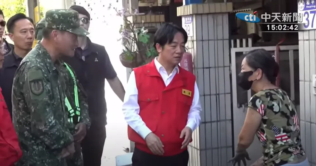 花蓮馬太鞍溪堰塞湖23日溢流重創光復鄉，總統賴清德昨日前往勘災。（圖/中天新聞）