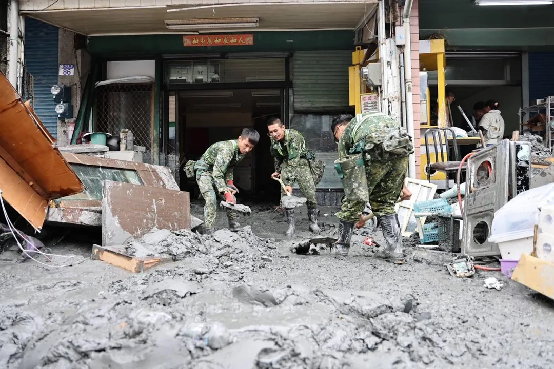 陸軍出動救災。(圖/陸軍司令部提供)