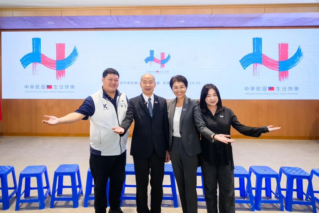 韓國瑜和許淑華、馬文君、游顥歡迎大家一起到南投看國慶焰火。(圖/韓國瑜辦公室提供)
