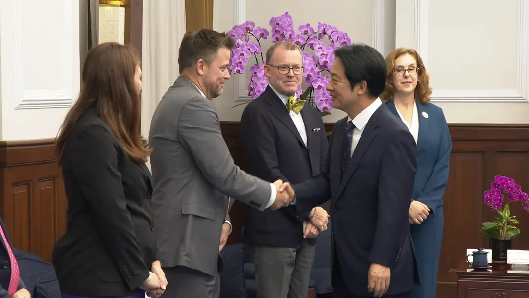 賴清德接見美國農業部貿易及對外農業事務次長林德柏格所率領的參訪團。(圖/擷取自總統府YT)