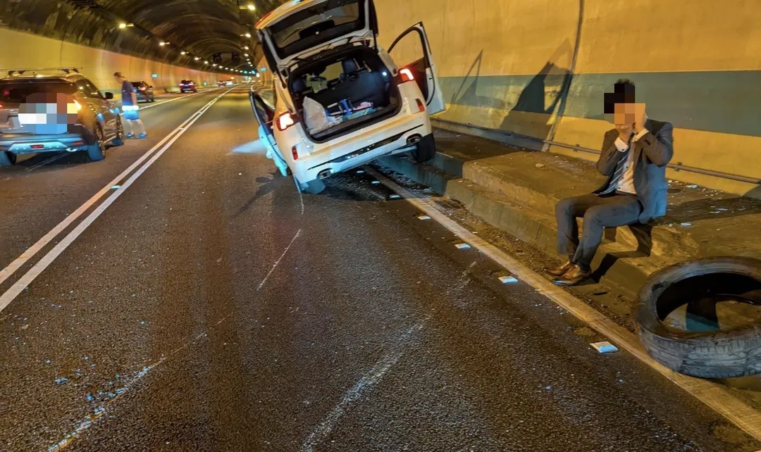 國3木柵隧道晚間發生一起車禍。(圖/翻攝畫面)