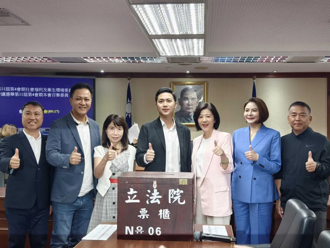 立法院今日舉行常設委員會召委選舉，藍委廖偉翔出任衛環委員會的召委。（圖取自廖偉翔臉書）
