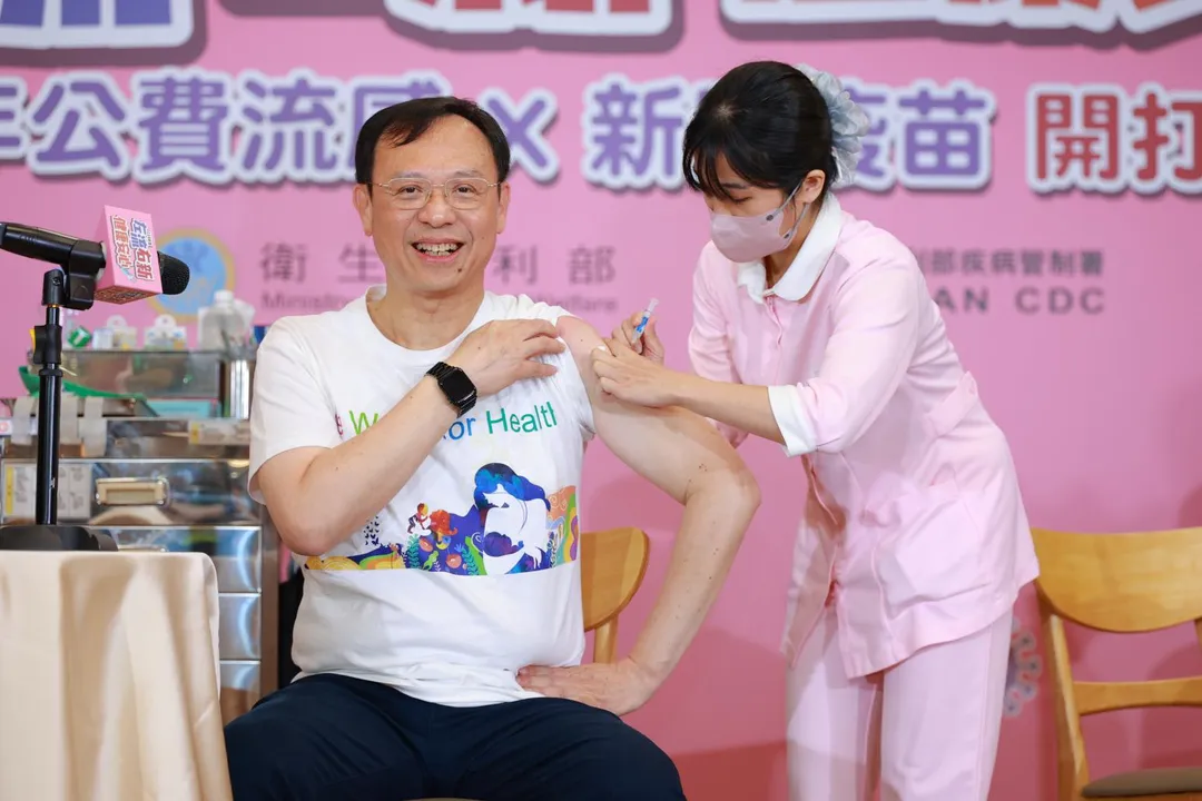 衛福部長石崇良透露，目前鏟子超人以流感及割傷等外傷病例較多，呼籲不要逞強、接種疫苗。(圖/疾管署)