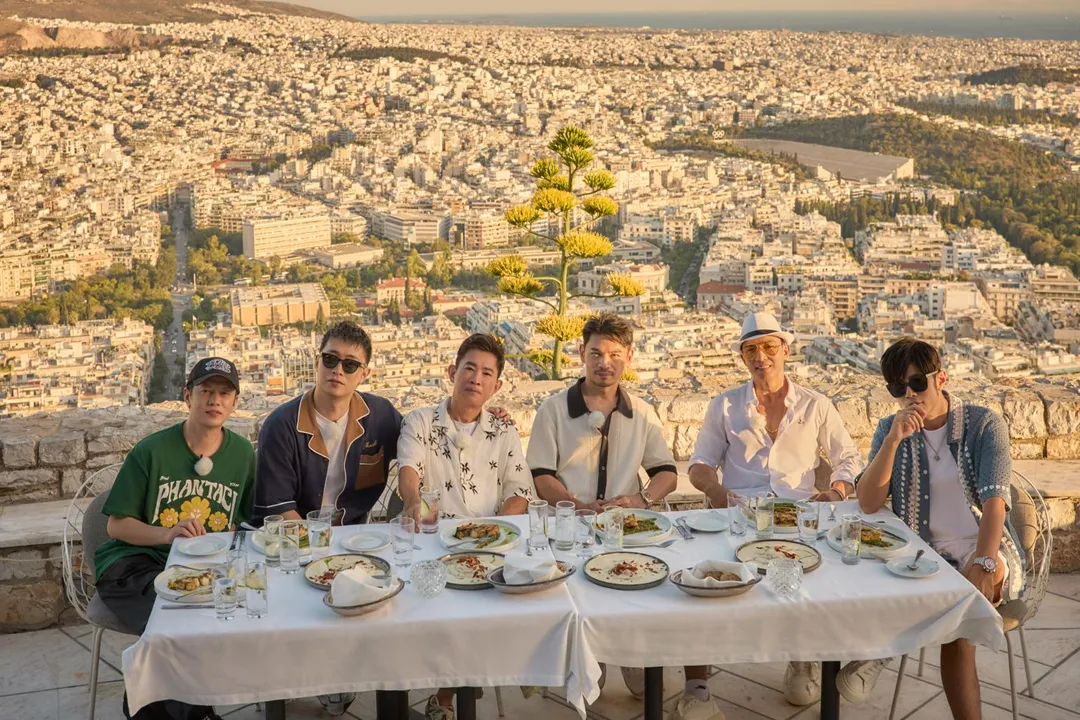 周杰倫、劉畊宏、阿Ken、杜國璋、陳冠廷、陳冠霖在希臘雅典合照。（圖／杰威爾 提供）